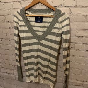 American eagle outfitters long sleeve shirt